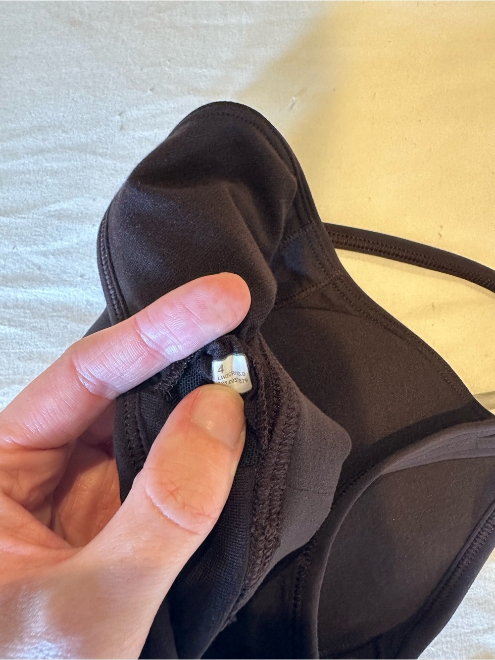 lululemon athletica sequoia BROWN y bra size 4 - Picture 4 of 5
